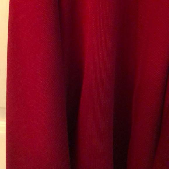 ❤️Deep red long swingy & stretchy dress💃🏻 comfortable and flattering dress - Picture 9 of 11